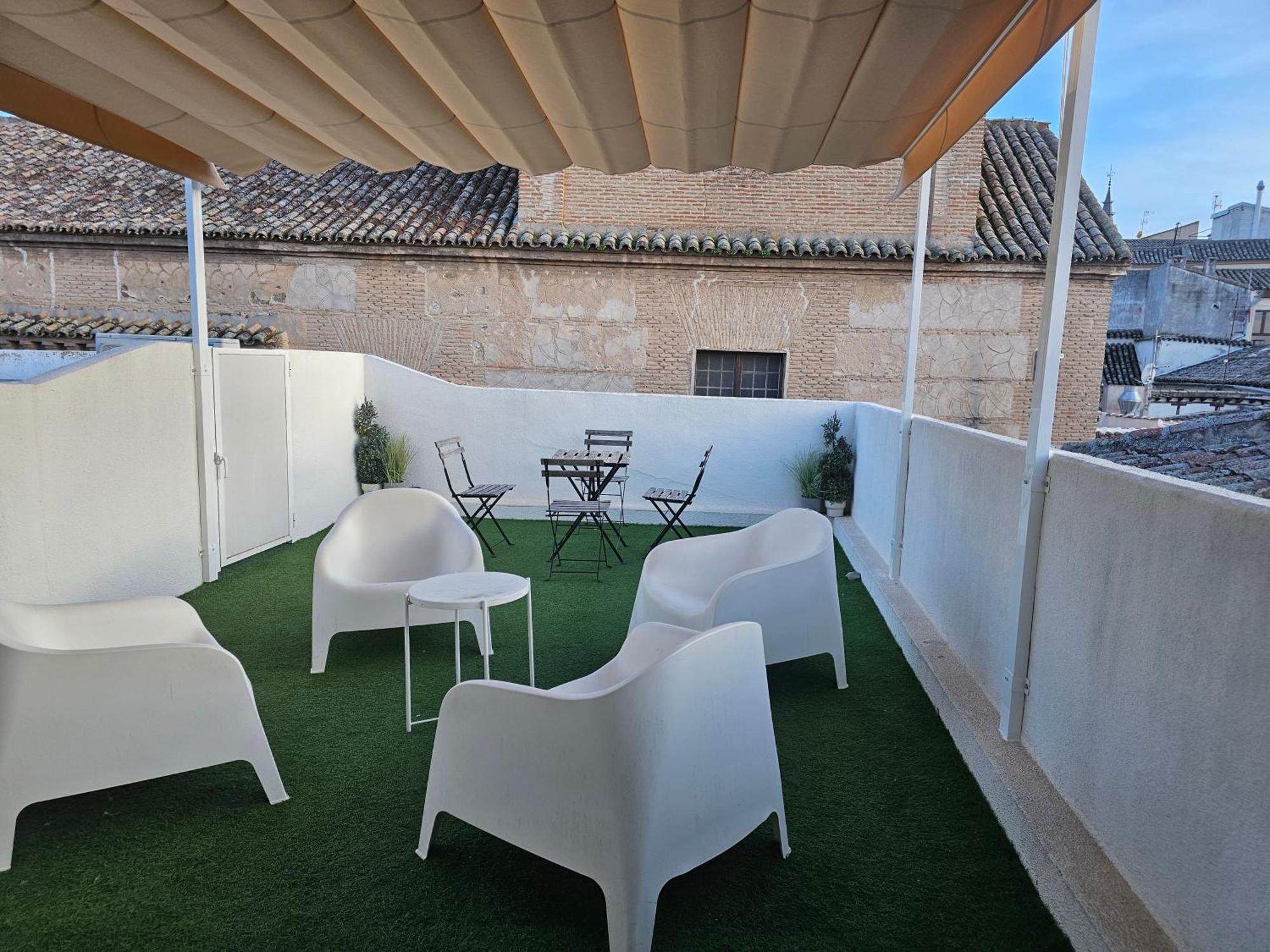 Atico San Nicolas Apartment