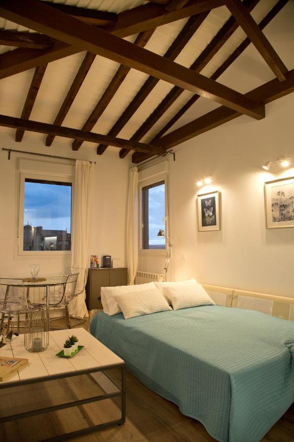 Atico San Nicolas Apartment